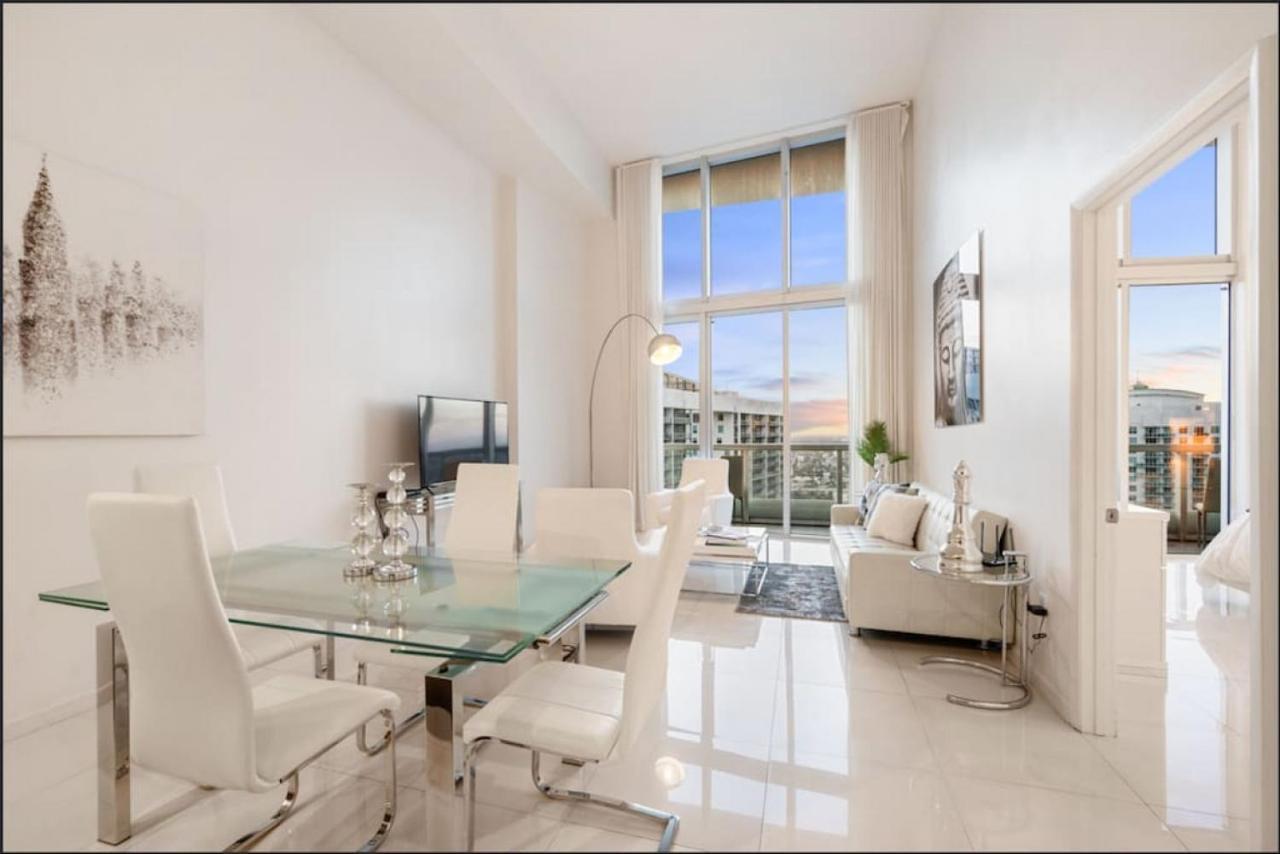Beautiful One Bedroom Condo 16Ft Ceilings At The W Miami Eksteriør bilde